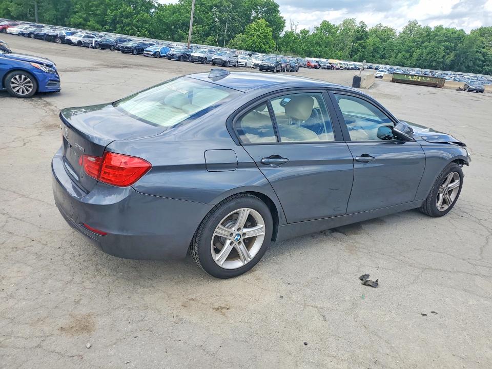 57352796 :رقم المزاد ، WBA3B3C53DF540183 vin ، 2013 Bmw 328 مزاد بيع