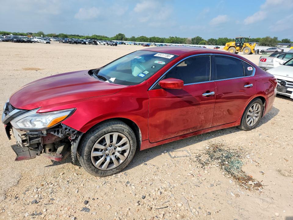 58417786 :رقم المزاد ، 1N4AL3AP9JC106414 vin ، 2018 Nissan Altima مزاد بيع