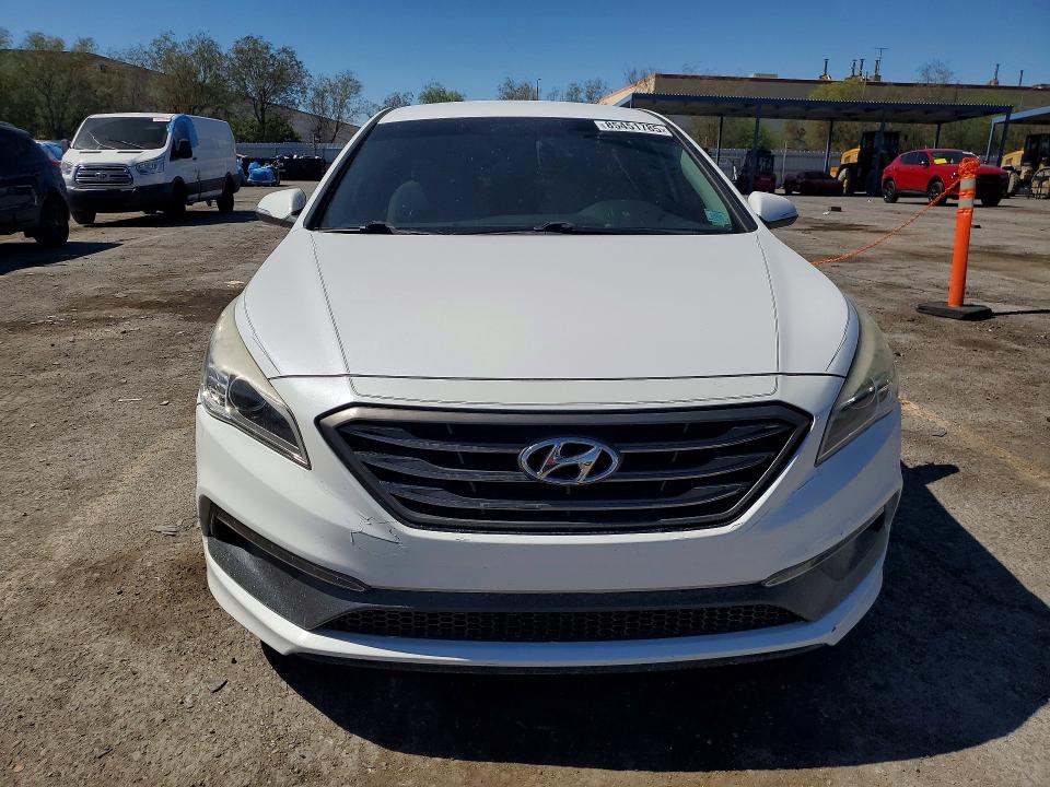 2015 Hyundai Sonata მანქანა იყიდება აუქციონზე, vin: 5NPE34AF2FH028286, აუქციონის ნომერი: 85451785