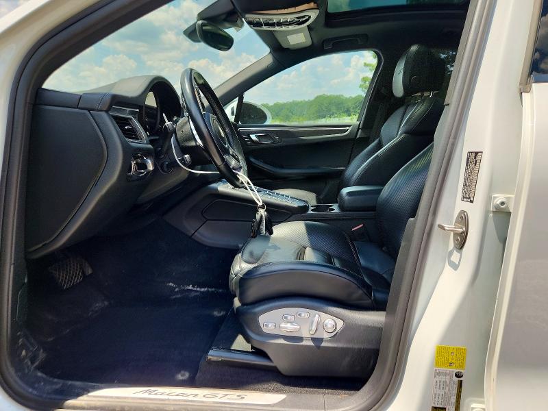 Auction sale of the 2018 Porsche Macan, vin: WP1AG2A5XJLB65008, lot number: 56733186