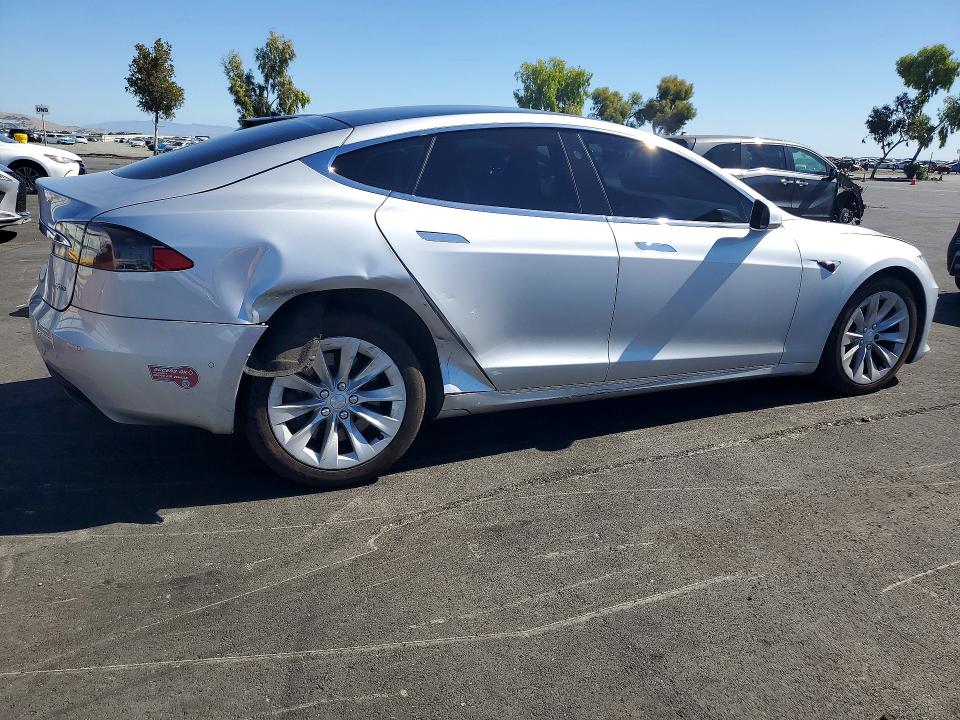 Продажа на аукционе авто 2017 Tesla Model S, vin: 5YJSA1E26HF204353, номер лота: 57118826