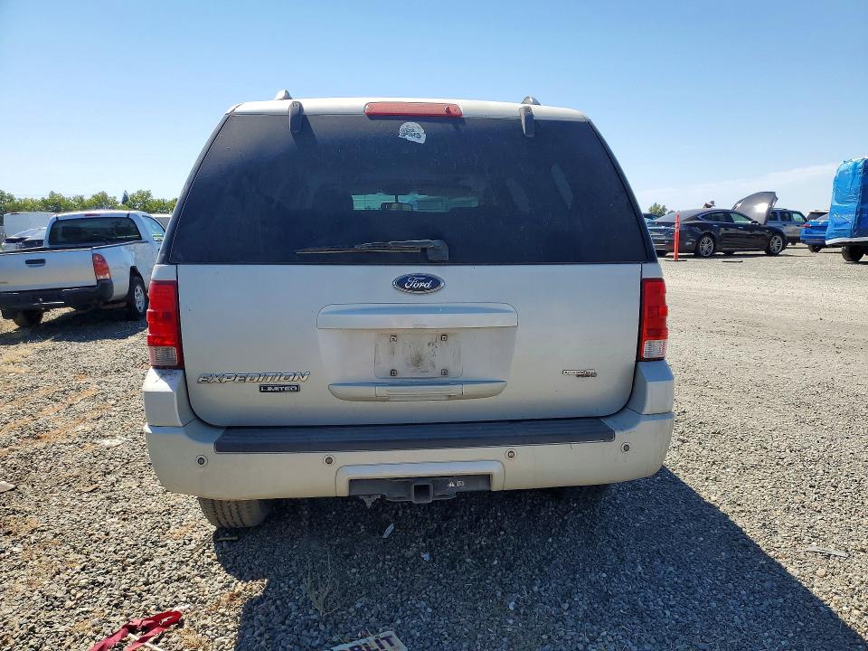 Продажа на аукционе авто 2005 Ford Expedition, vin: 1FMFU20565LA06778, номер лота: 57626796