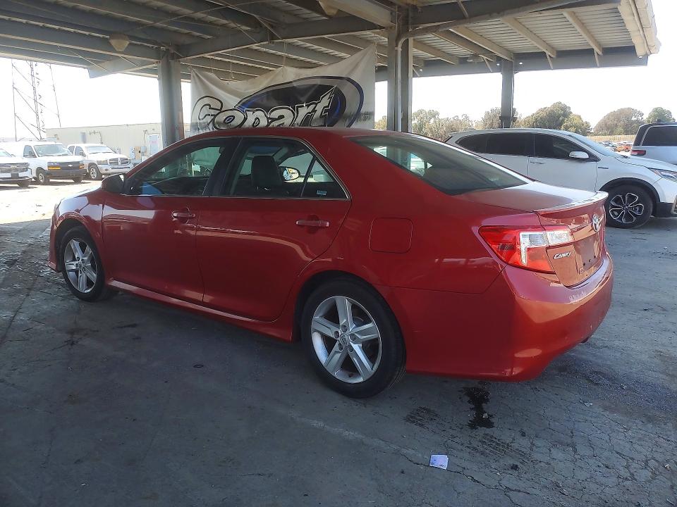 58208476 :رقم المزاد ، 4T1BF1FKXCU628467 vin ، 2012 Toyota Camry مزاد بيع