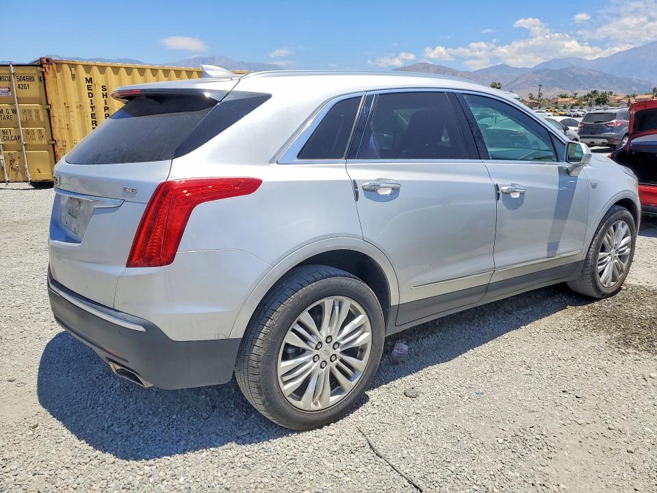 56697526 :رقم المزاد ، 1GYKNERS3JZ249282 vin ، 2018 Cadillac Xt5 مزاد بيع