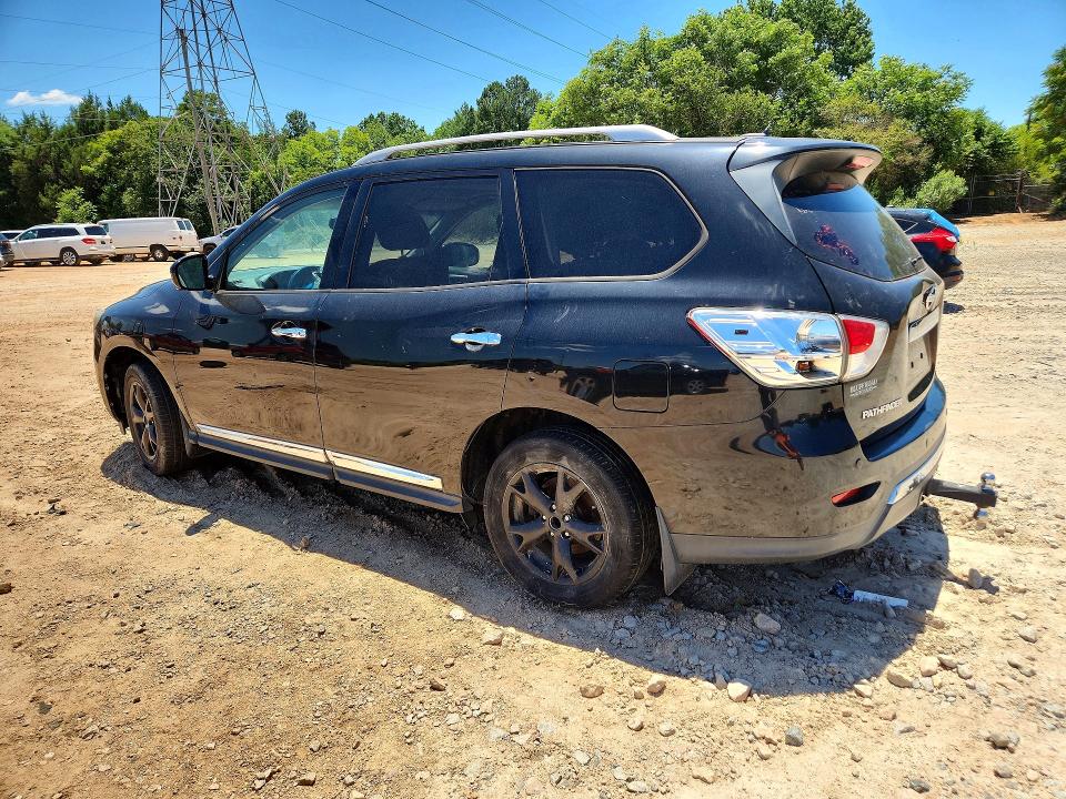 55968116 :رقم المزاد ، 5N1AR2MN1FC713701 vin ، 2015 Nissan Pathfinder مزاد بيع
