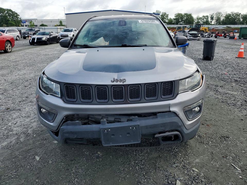57828586 :رقم المزاد ، 3C4NJDDB3LT159527 vin ، 2020 Jeep Compass مزاد بيع