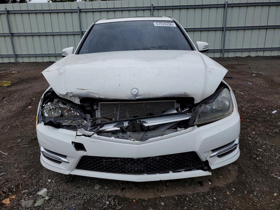 Продажа на аукционе авто 2014 Mercedes-benz C, vin: WDDGF8AB3EA922247, номер лота: 57839206