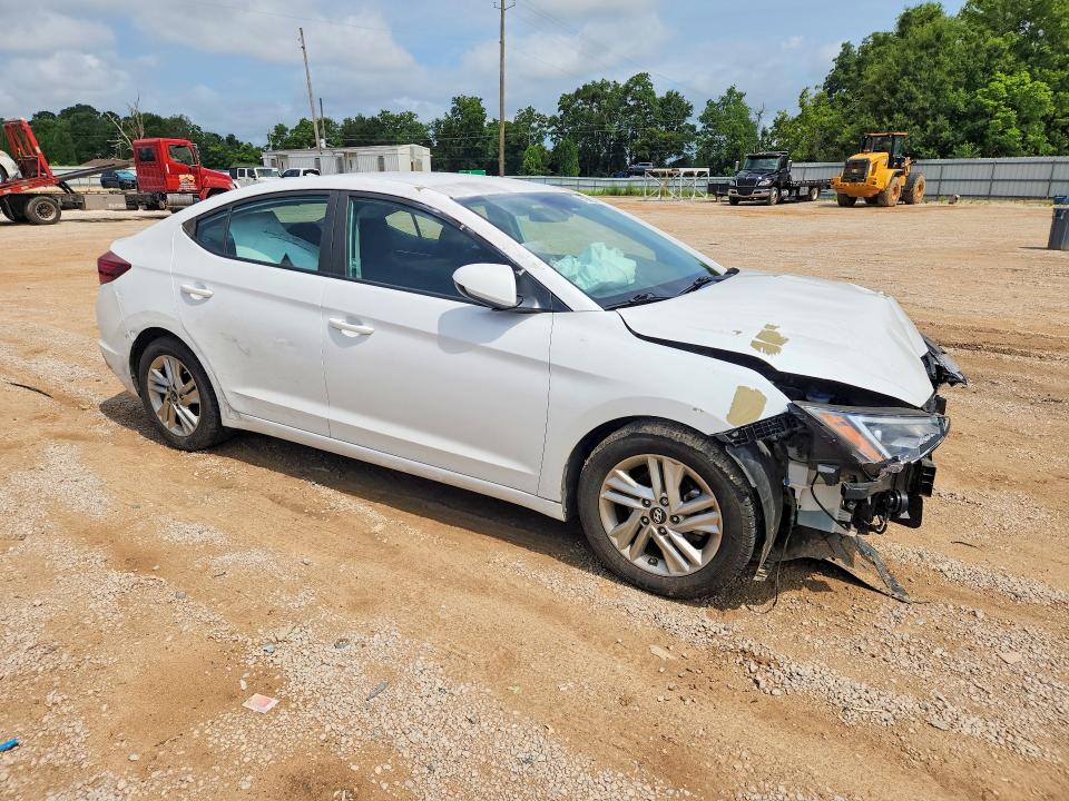 55734126 :رقم المزاد ، 5NPD84LF7KH463647 vin ، 2019 Hyundai Elantra مزاد بيع