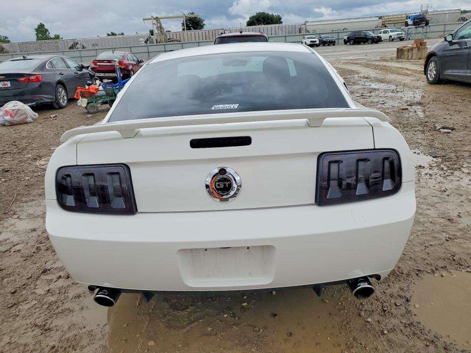 2009 Ford Mustang მანქანა იყიდება აუქციონზე, vin: 1ZVHT82H295128815, აუქციონის ნომერი: 58928086