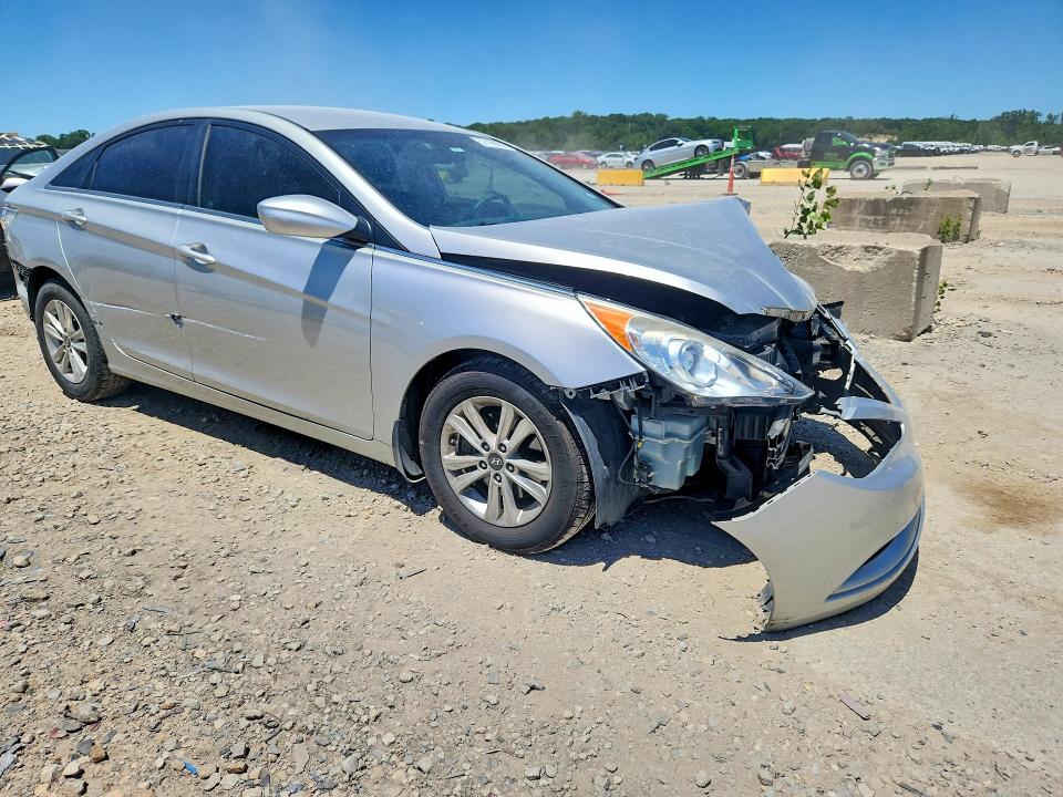 2011 Hyundai Sonata მანქანა იყიდება აუქციონზე, vin: 5NPEB4AC6BH111125, აუქციონის ნომერი: 57196986