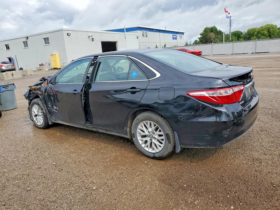55894436 :رقم المزاد ، 4T1BF1FK0HU344496 vin ، 2017 Toyota Camry مزاد بيع