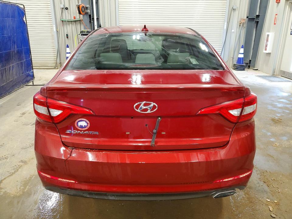 2015 Hyundai Sonata მანქანა იყიდება აუქციონზე, vin: 5NPE24AF4FH176961, აუქციონის ნომერი: 57545316