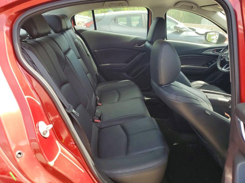 56134606 :رقم المزاد ، 3MZBN1V37JM197747 vin ، 2018 Mazda 3 مزاد بيع
