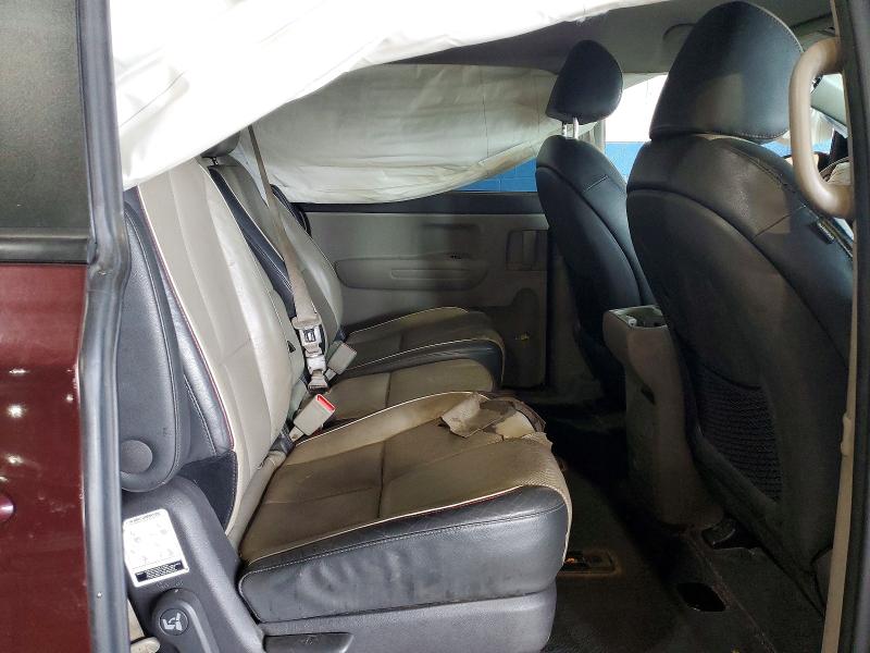 56900756 :رقم المزاد ، KNDMB5C12H6315422 vin ، 2017 Kia Sedona مزاد بيع