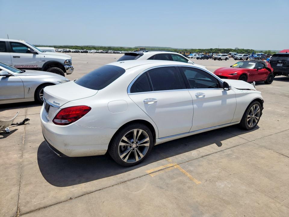 58709256 :رقم المزاد ، 55SWF4KB8HU205897 vin ، 2017 Mercedes-benz C مزاد بيع