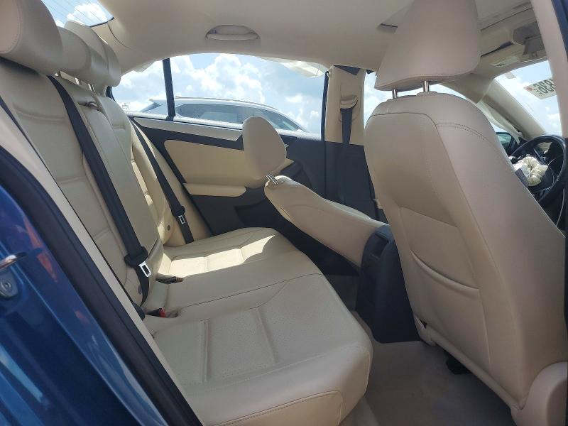56471836 :رقم المزاد ، 3VW637AJ4GM419555 vin ، 2016 Volkswagen Jetta مزاد بيع