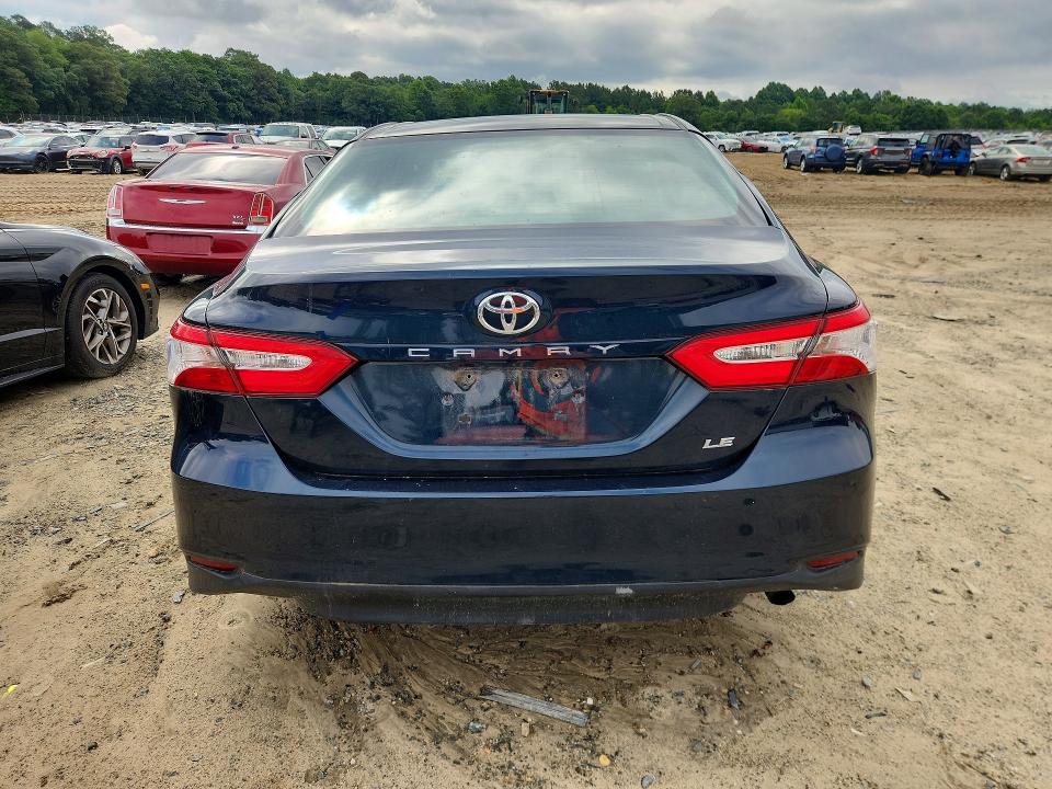 Продаж на аукціоні авто 2018 Toyota Camry, vin: 4T1B11HK8JU605312, номер лоту: 57507946