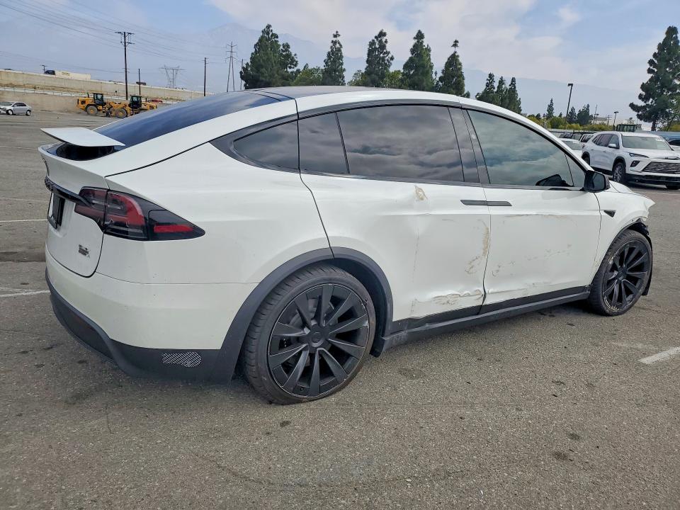 2022 Tesla Model X მანქანა იყიდება აუქციონზე, vin: 7SAXCBE68NF339387, აუქციონის ნომერი: 55735876
