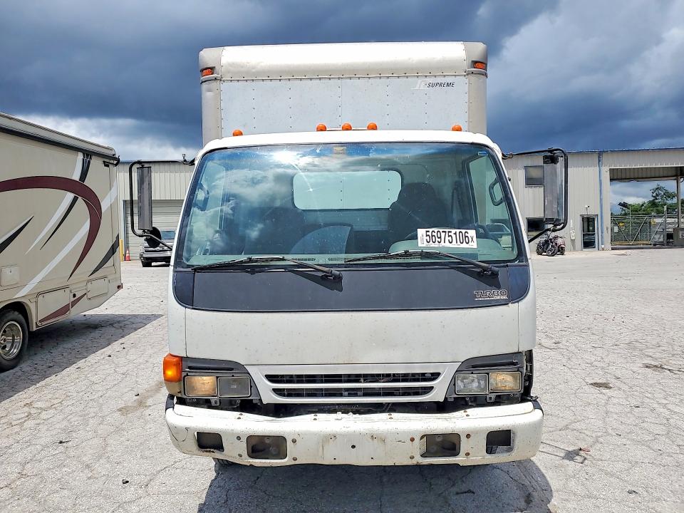 56975106 :رقم المزاد ، J8DB4B16X57001990 vin ، 2005 Gmc W4 مزاد بيع