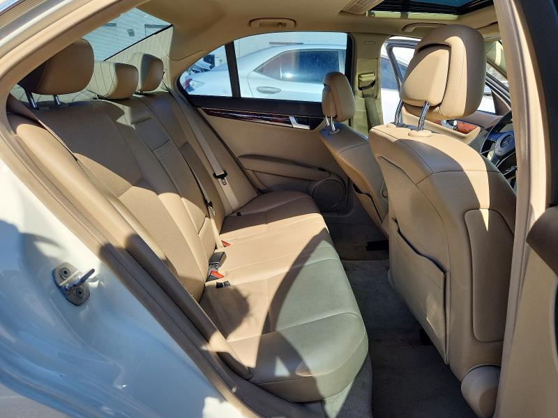 55994586 :رقم المزاد ، WDDGF4HB7CA682065 vin ، 2012 Mercedes-benz C مزاد بيع