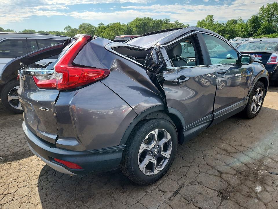 58579216 :رقم المزاد ، 7FARW2H55JE083241 vin ، 2018 Honda Cr-v مزاد بيع