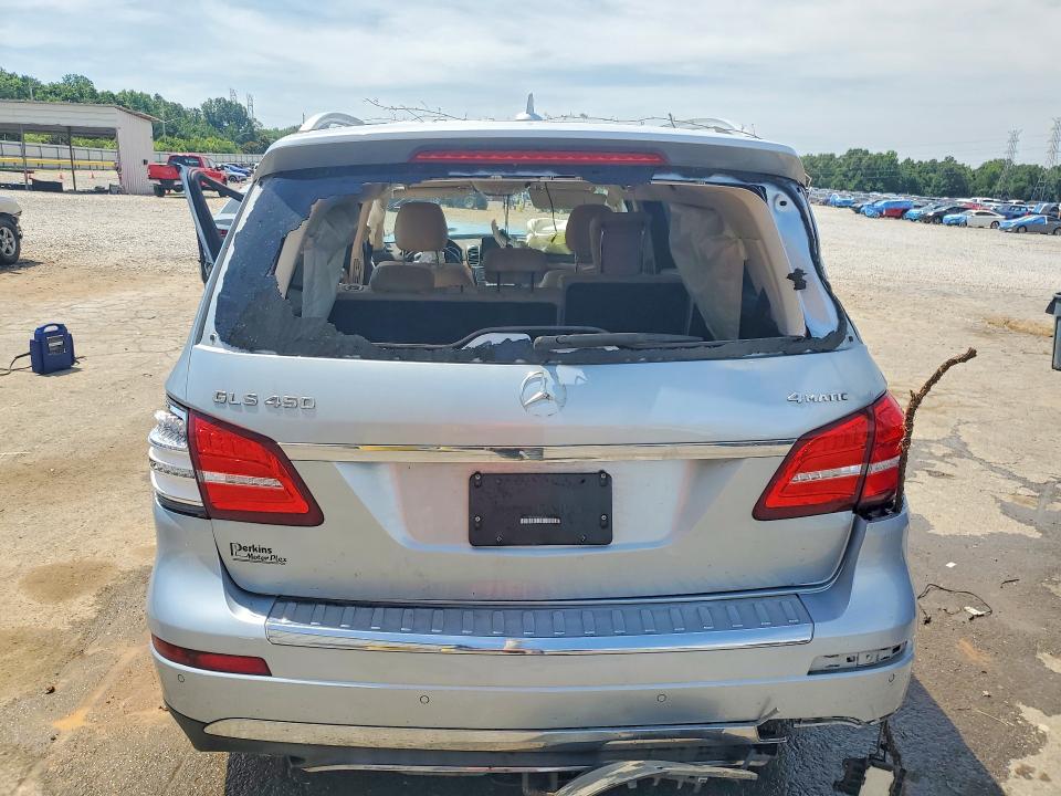 56138916 :رقم المزاد ، 4JGDF6EE7HA896077 vin ، 2017 Mercedes-benz Gls مزاد بيع