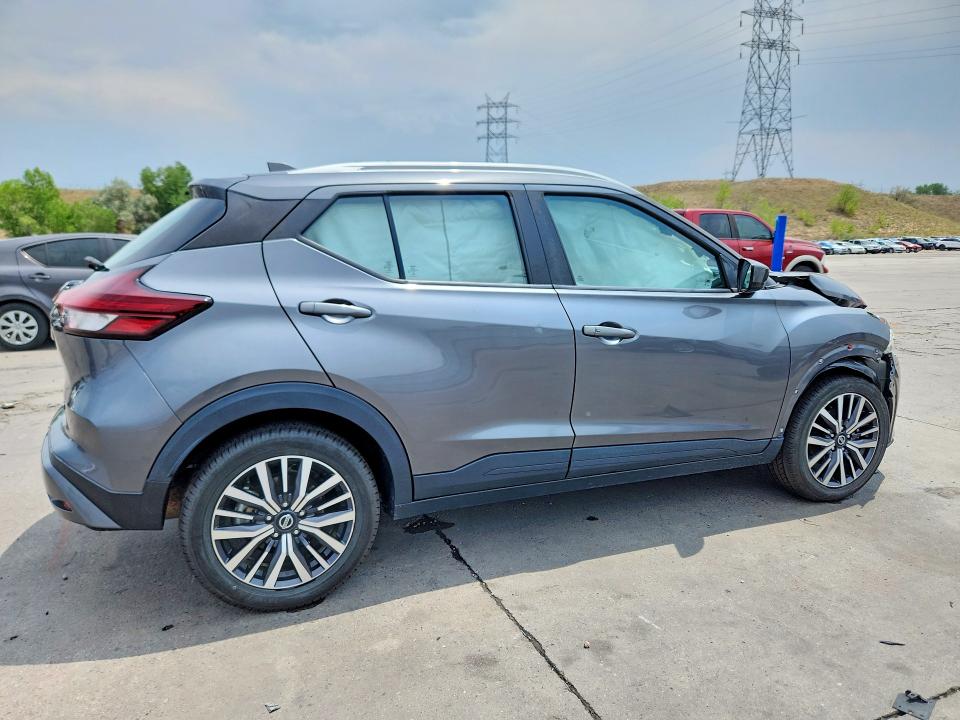 58520566 :رقم المزاد ، 3N1CP5CV8ML512355 vin ، 2021 Nissan Kicks مزاد بيع