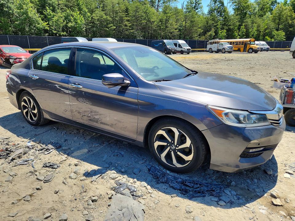 Продажа на аукционе авто 2016 Honda Accord, vin: 1HGCR2F93GA225605, номер лота: 56055296