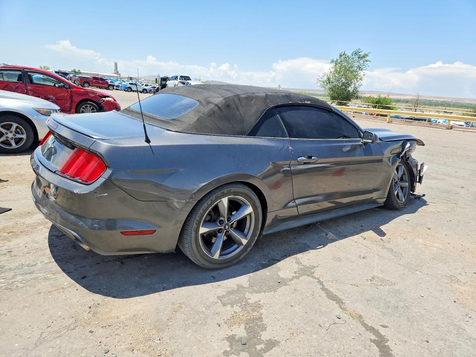 55722386 :رقم المزاد ، 1FATP8EM1F5427403 vin ، 2015 Ford Mustang مزاد بيع