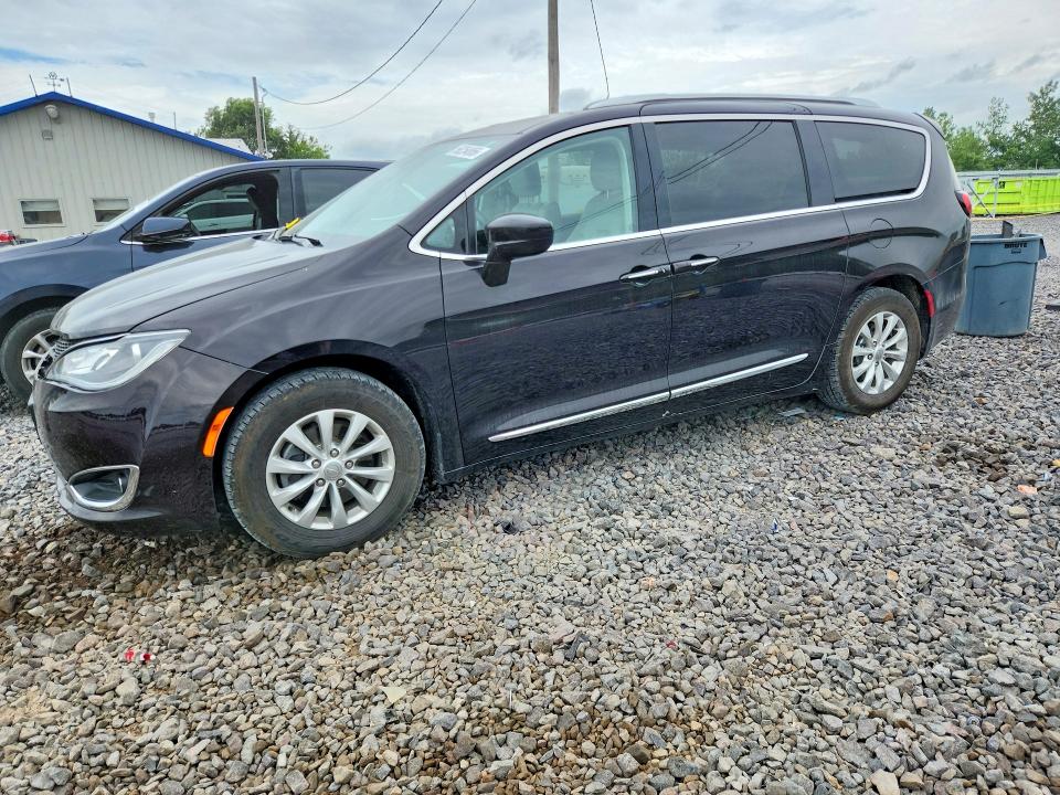 Продажа на аукционе авто 2018 Chrysler Pacifica, vin: 2C4RC1BG9JR131126, номер лота: 56254956
