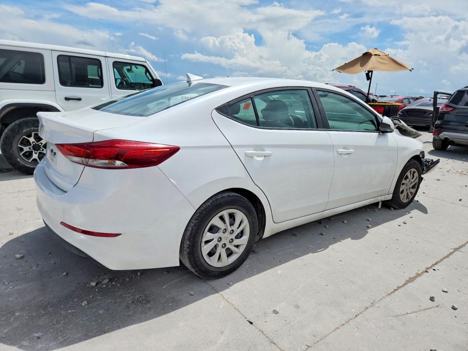 56858086 :رقم المزاد ، 5NPD74LF8HH166169 vin ، 2017 Hyundai Elantra مزاد بيع