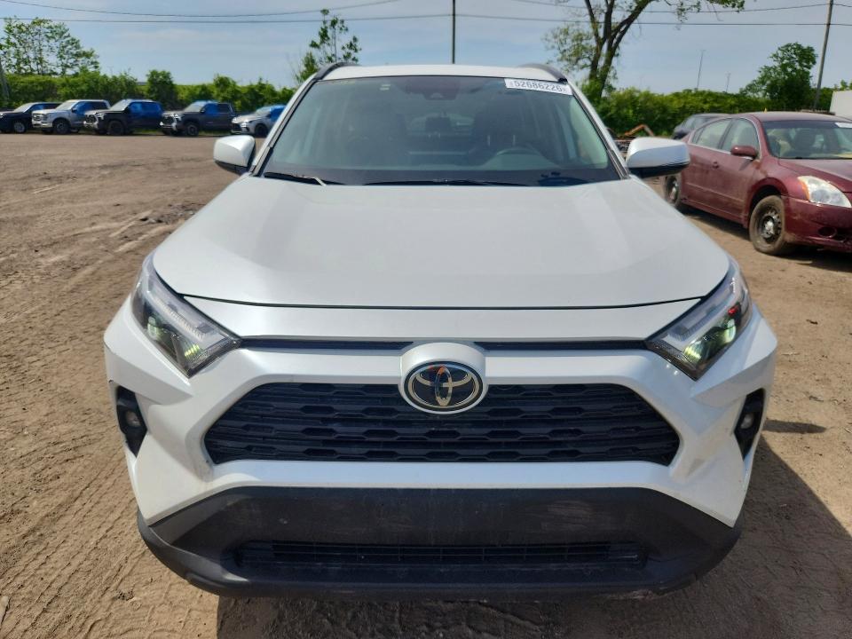 Продажа на аукционе авто 2023 Toyota Rav4, vin: 2T3R1RFV7PW381461, номер лота: 52686226