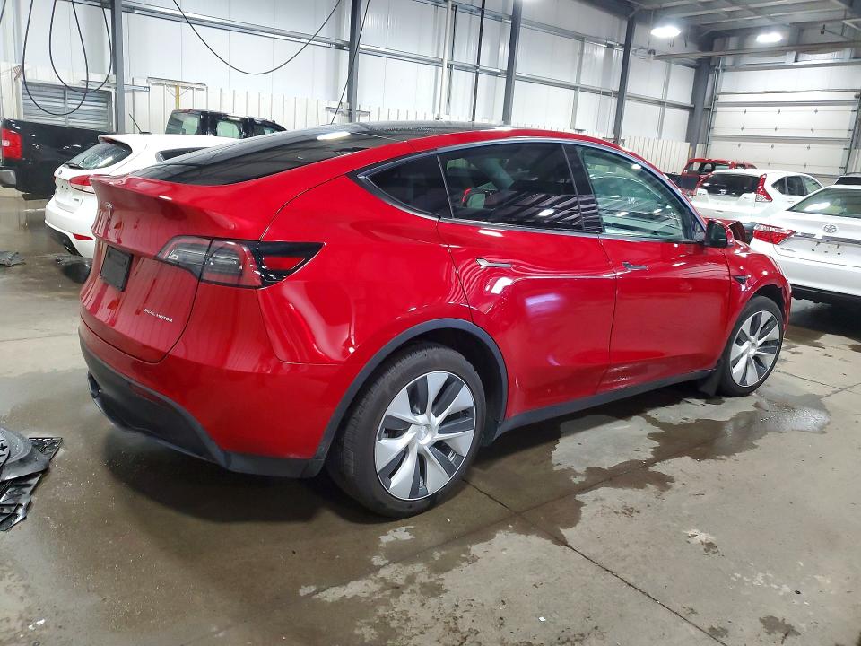 56820766 :رقم المزاد ، 5YJYGDEE3MF243173 vin ، 2021 Tesla Model Y مزاد بيع
