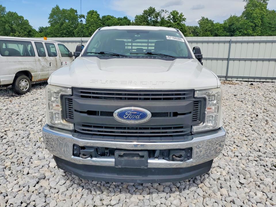 57166506 :رقم المزاد ، 1FT7W2B68HEF22724 vin ، 2017 Ford F250 مزاد بيع