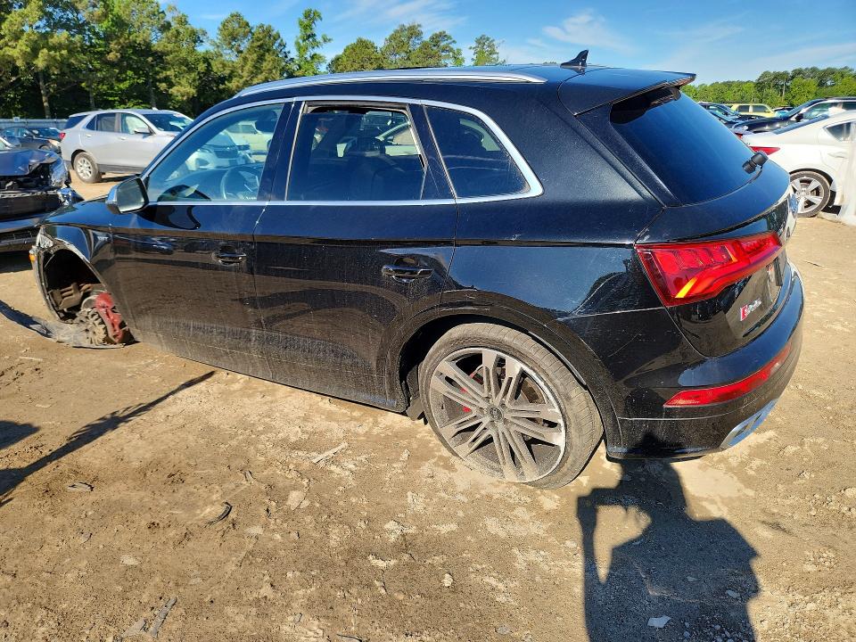 57747146 :رقم المزاد ، WA1C4AFY7J2121077 vin ، 2018 Audi Sq5 مزاد بيع