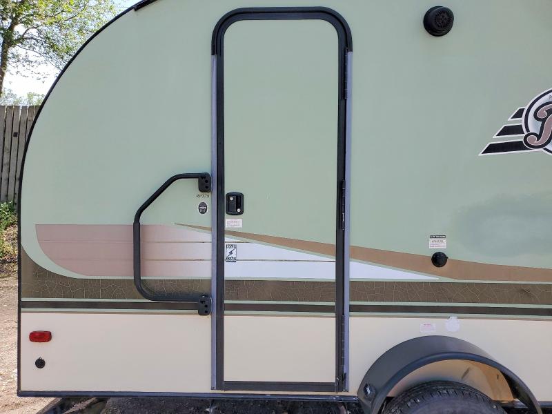 55729256 :رقم المزاد ، 4X4TRPT19GL012781 vin ، 2016 Forest River 5x8 Trailer مزاد بيع