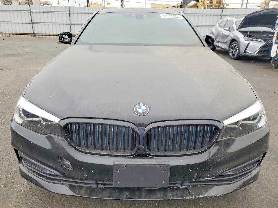58135966 :رقم المزاد ، WBAJA9C50JB250998 vin ، 2018 Bmw 530e مزاد بيع