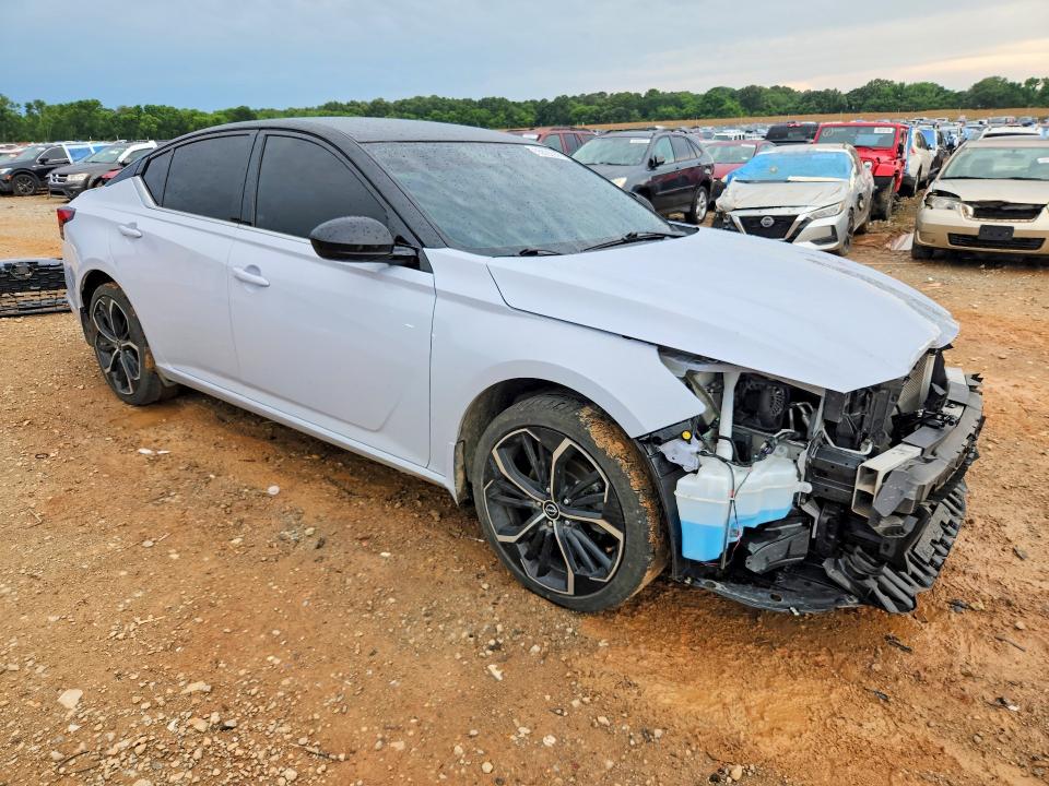 Продажа на аукционе авто 2023 Nissan Altima, vin: 1N4BL4CW4PN312753, номер лота: 55622046
