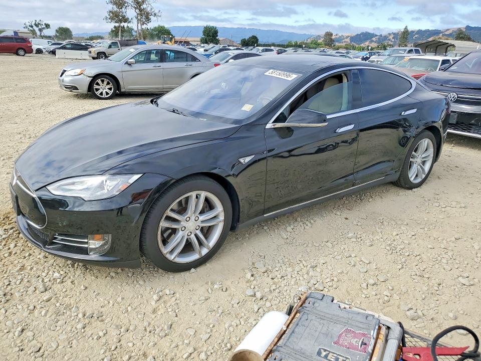 58150996 :رقم المزاد ، 5YJSA1H19EFP35397 vin ، 2014 Tesla Model S مزاد بيع
