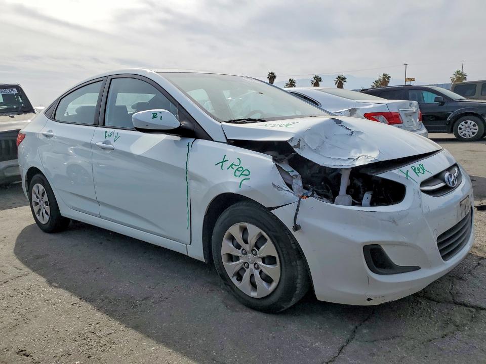 55677536 :رقم المزاد ، KMHCT4AE6FU922047 vin ، 2015 Hyundai Accent مزاد بيع