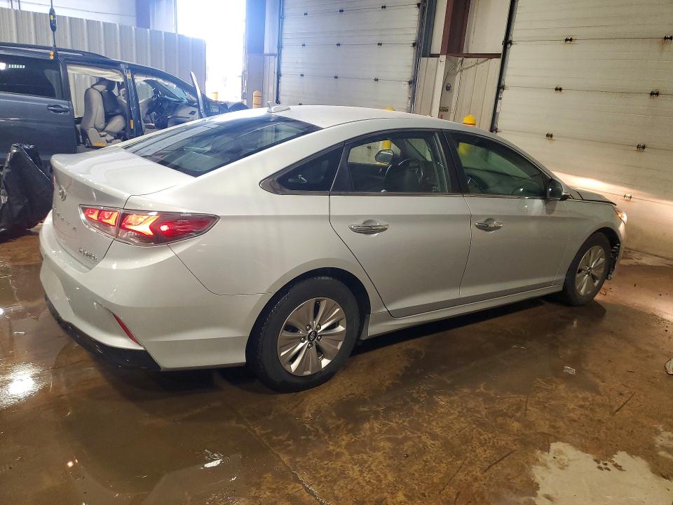 56317936 :رقم المزاد ، KMHE24L35JA079198 vin ، 2018 Hyundai Sonata Hybrid مزاد بيع