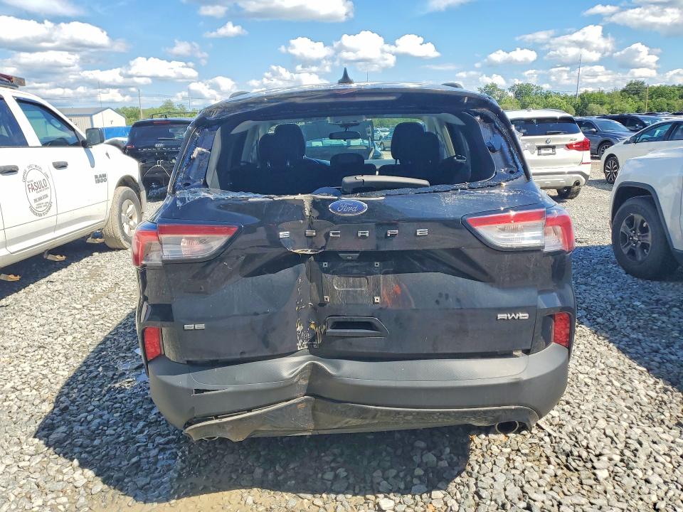 58107316 :رقم المزاد ، 1FMCU9G63MUA27476 vin ، 2021 Ford Escape مزاد بيع