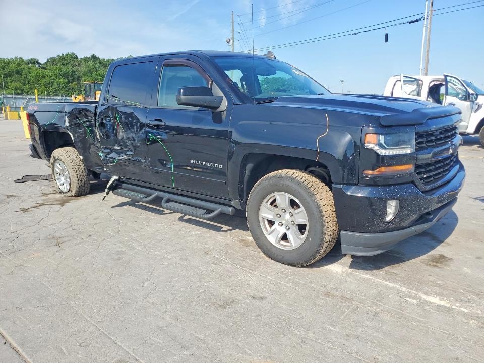 58526536 :رقم المزاد ، 3GCUKRECXHG148618 vin ، 2017 Chevrolet Silverado مزاد بيع