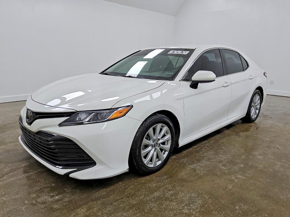 Продаж на аукціоні авто 2018 Toyota Camry, vin: 4T1B11HK1JU627961, номер лоту: 57929676