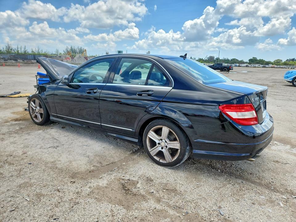 57638246 :رقم المزاد ، WDDGF8BB2AR105782 vin ، 2010 Mercedes-benz C مزاد بيع