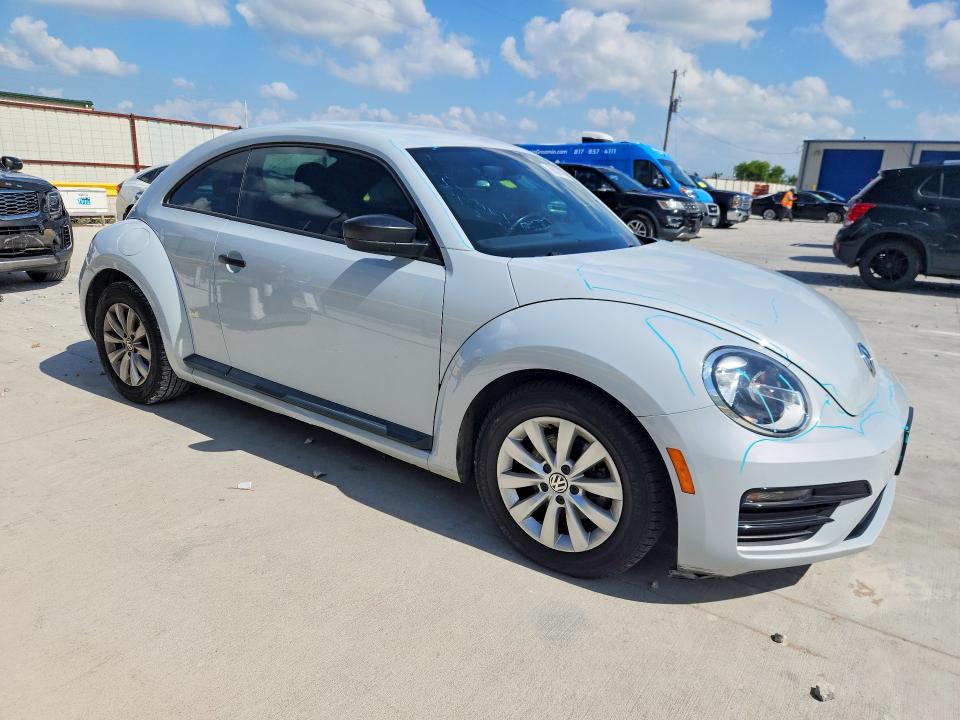 Продажа на аукционе авто 2017 Volkswagen Beetle, vin: 3VWF17AT1HM616708, номер лота: 56529476