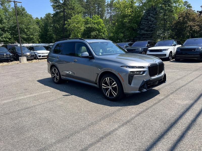 59316726 :رقم المزاد ، 5UX23EM00P9P15677 vin ، 2023 Bmw X7 مزاد بيع