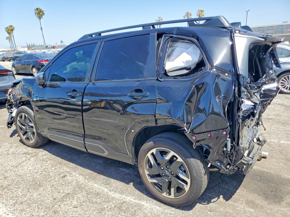 56147626 :رقم المزاد ، JF2SLDRCXSH553877 vin ، 2025 Subaru Forester مزاد بيع
