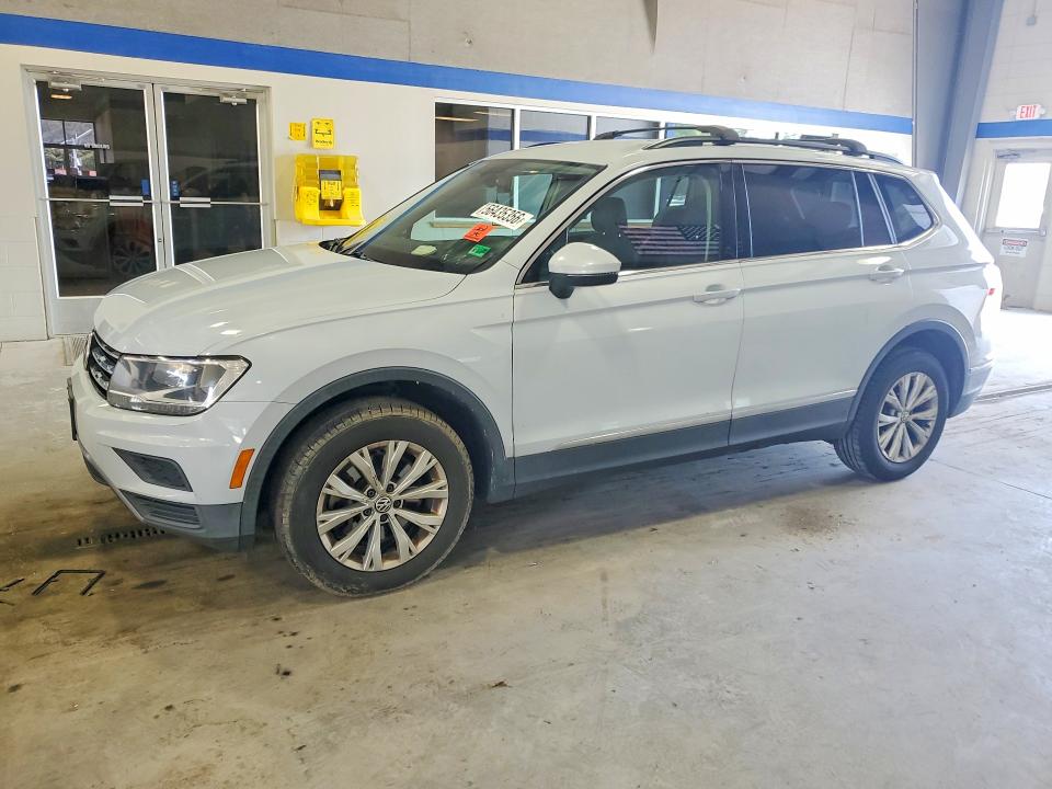 Продажа на аукционе авто 2018 Volkswagen Tiguan, vin: 3VV3B7AX2JM214242, номер лота: 56435356