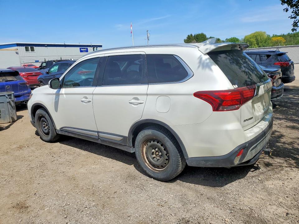 55776276 :رقم المزاد ، JA4AZ2A30LZ602177 vin ، 2020 Mitsubishi Outlander مزاد بيع